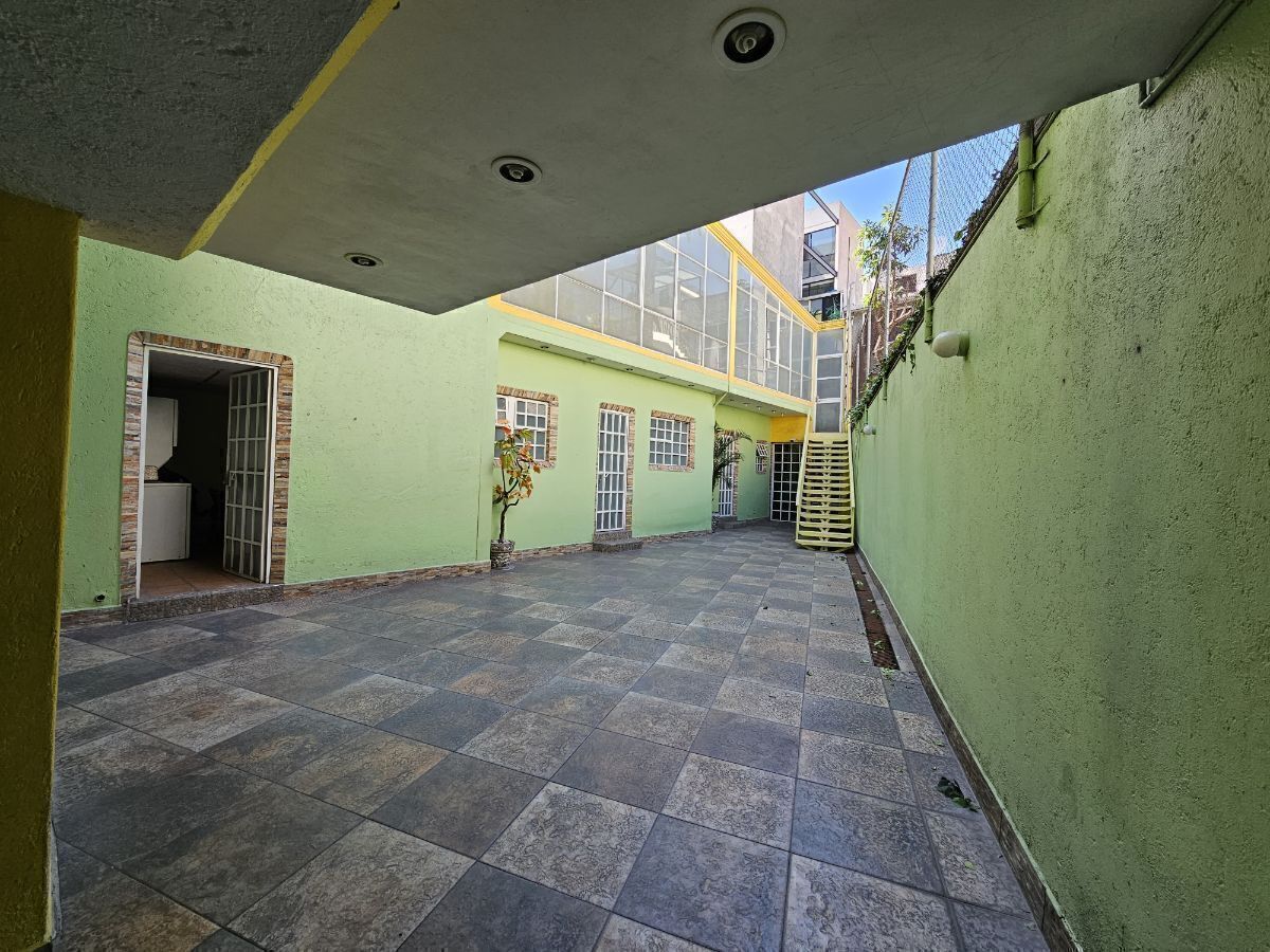 9, General Salvador Alvarado, Escandón I Sección, 11800 con 4 Recámaras, 7 Baños, 500 Metros Cuadrados y 5 Puestos de Estacionamiento 9, General Salvador Alvarado, Escandón I Sección, 11800 con 4 Recámaras, 7 Baños, 500 Metros Cuadrados y 5 Puestos de Estacionamiento